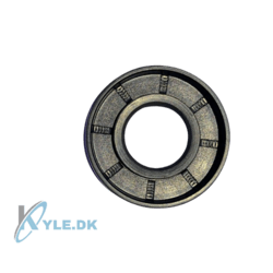 Pakdåse ved trækaksel og differentiale på Bach Delux26 G4 Kabinescooter. Pakdåse måler 20 x 42 x 07 mm.