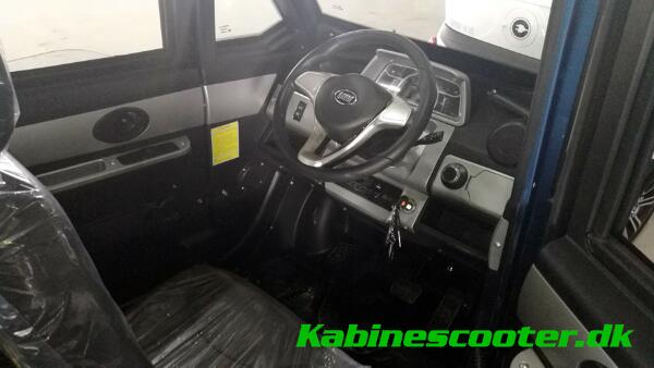 Kabinescooter BACH 27 - Kabine