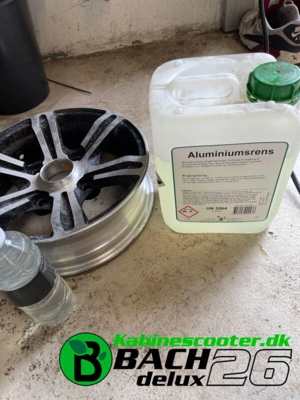 bland alurens efter anvisningen og fyld i 500ml flaske og prik hul i låg.