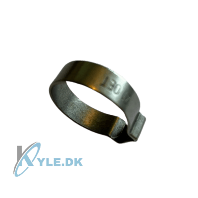 Spændebånd ved benzinhane Ape50